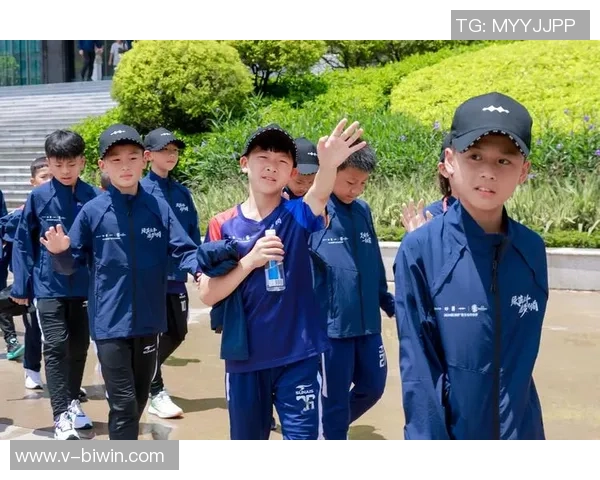 大连学足球助力青少年成长打造足球人才培养新模式