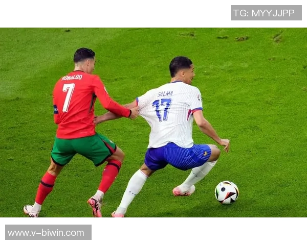 最强壮的足球员揭秘他们的训练秘诀与饮食习惯